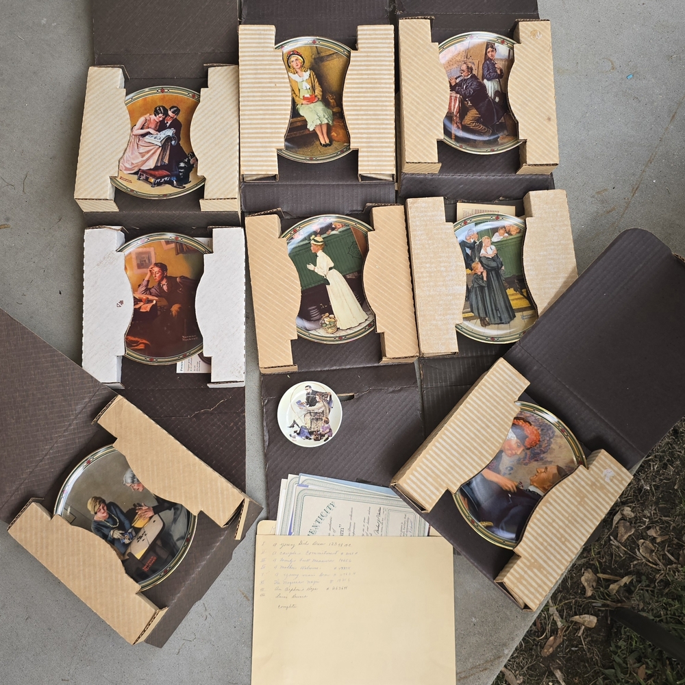 Norman Rockwell Collector Plates Set - Multicolor